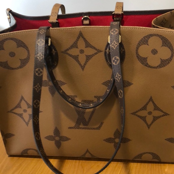 On the go tote - Picture 4 of 8